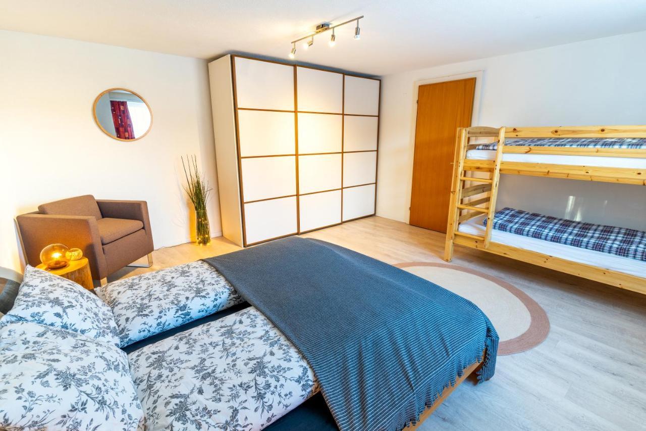 Charmantes Apartment Mit Grossem Garten .Kids4Free. Flims Kültér fotó
